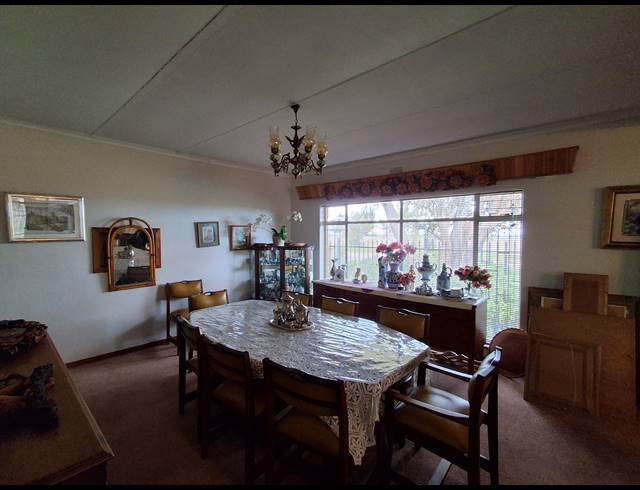 4 BEDROOM FREESTANDING FOR SALE IN STILFONTEIN EXT 4